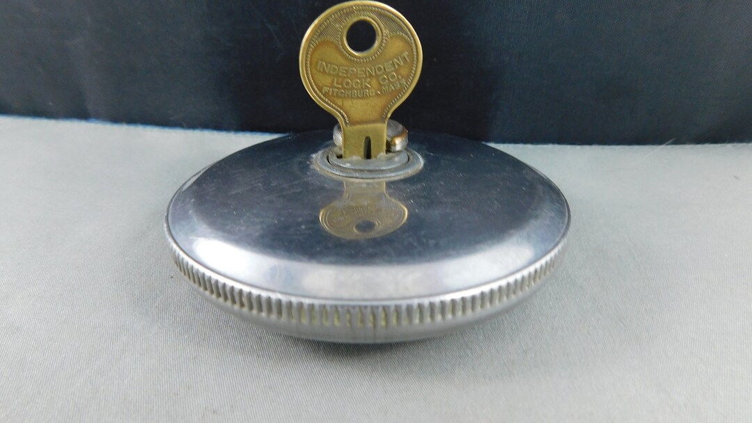 Vintage Chrome Locking Gas Fuel Cap Gasoline W/ Key 60s70 Etsy