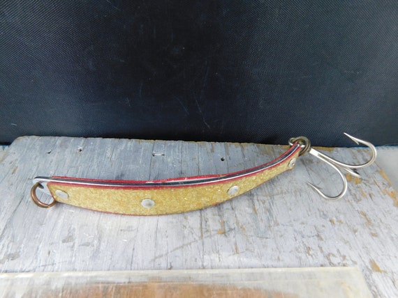 Vintage Gibbs Two-x Spoon Fish Hook Size 2 Fish Lure, Gibbs Stewart Size 4  Hook, & Rare Flat Fishing Lure -  Denmark