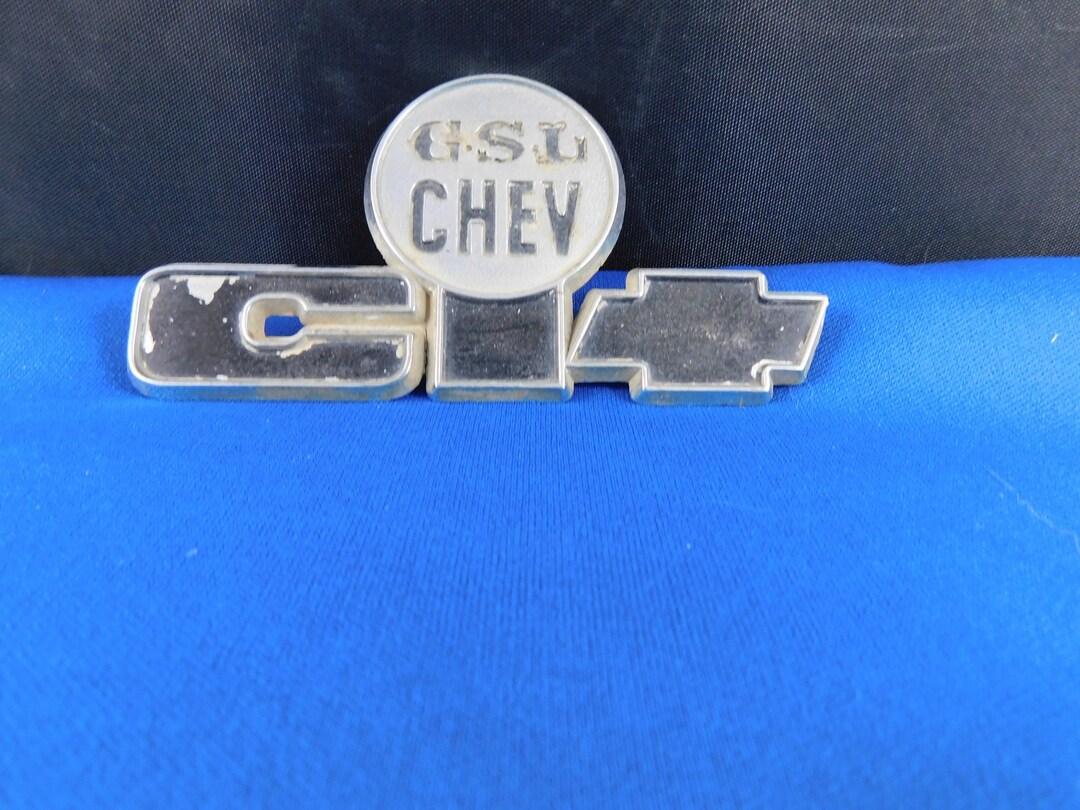 Vintage Calgary Car Dealership Emblem Badge Nameplate GSL Chevy City