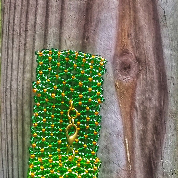 Green netted bracelet