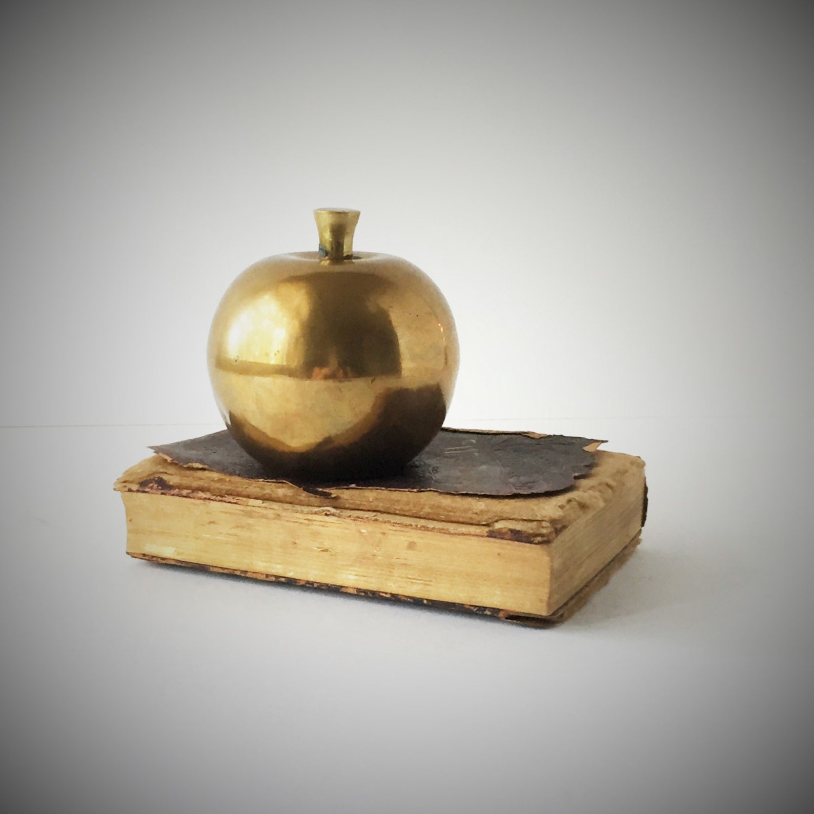 Vintage Brass Apple Paperweight Figurine Large Brass Apple Etsy
