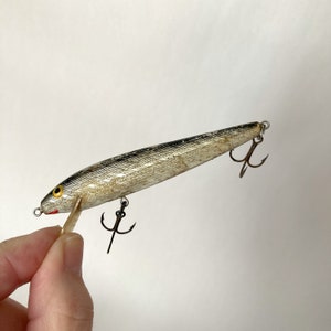 Collection of Six Vintage Fishing Lures Set No. 3 image 5
