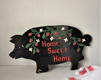 Home Sweet Home Plaque Pig and Strawberries Motif | Farmhouse Kitchen Wall Decor