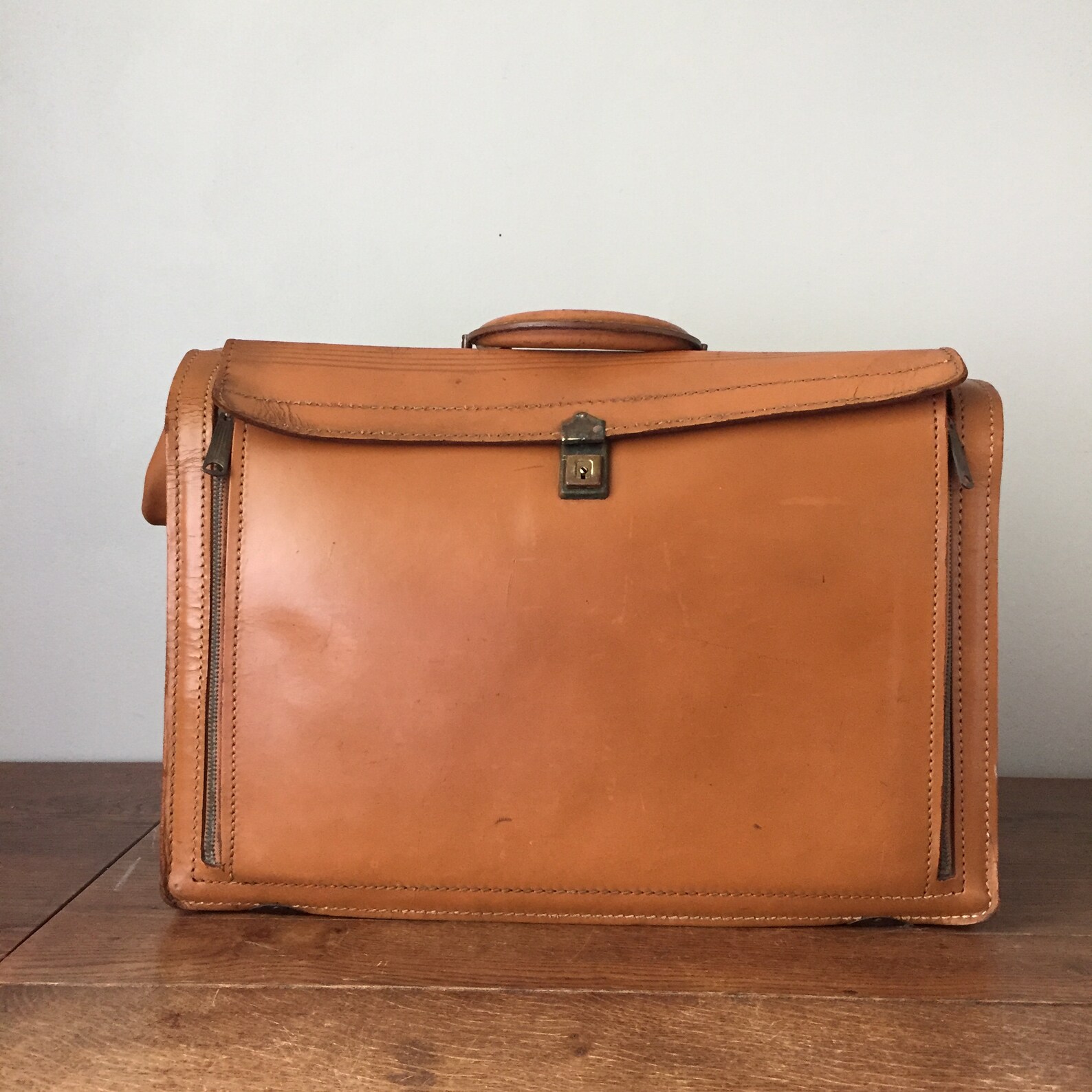 Vintage Leather Briefcase in Doctor's Bag Style Etsy