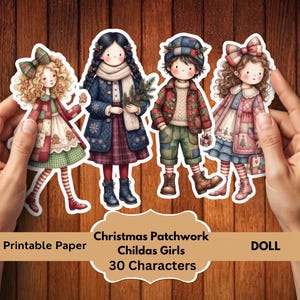 Puede incluir: Cuatro recortes de muñecas de papel con personajes vestidos con ropa de patchwork festiva, incluyendo vestidos, chaquetas y sombreros con motivos navideños. El texto en la imagen dice: Printable Paper Christmas Patchwork Childas Girls 30 Characters DOLL.