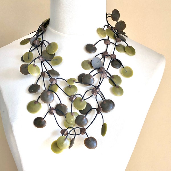 necklace made of latex in the colors dark and light olive green, bronze