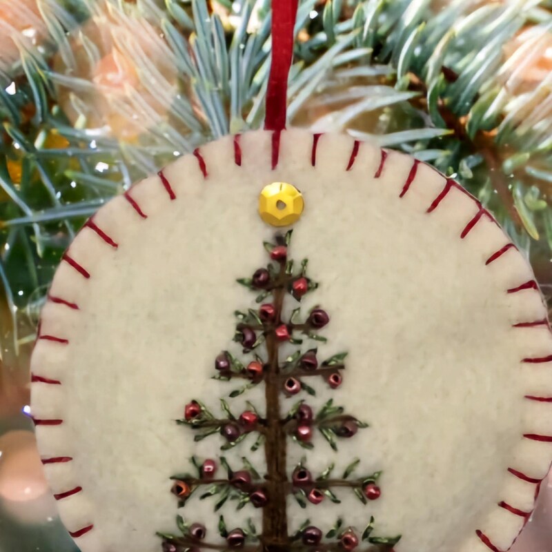 Beaded Felt Christmas Ornament - Etsy