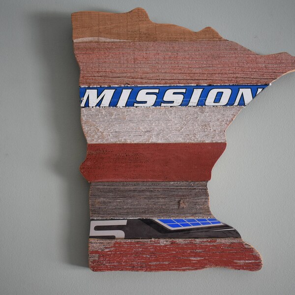 Barnwood - State of Minnesota  Plaque
