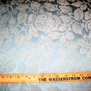Vintage hellblauer Chenille-Baumwollstoff, dicker Polsterstoff, Massenware, geblümter Stoff