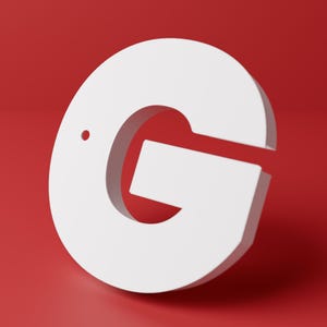 Può includere: Una lettera G bianca tridimensionale con una finitura liscia e opaca. La lettera presenta un ritaglio circolare vicino alla curva in alto a sinistra, creando un'estetica distinta. Il design è pulito e geometrico su uno sfondo rosso.