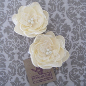 Bridal Ivory Flower Pin Set of 2 Flowers. Bridal Hair Accessory. image 2