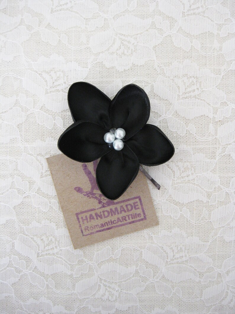 Black Flower Hair Pin. Black Flower Hair Piece. Bridesmaids Flow