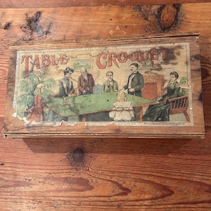 Table Croquet in wooden box