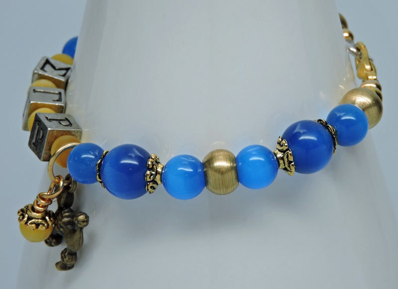 SIGMA GAMMA RHO 8 Beaded Bracelet with Sorority Greek Letters Brilliant Blue Gold Poodle image 3