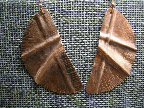 Fold Formed Copper Earrings - image 4