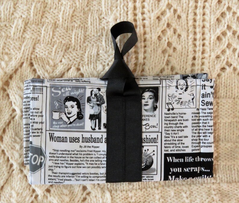 with 4 inside see through zippered pockets. Jewelry Craft Caddy