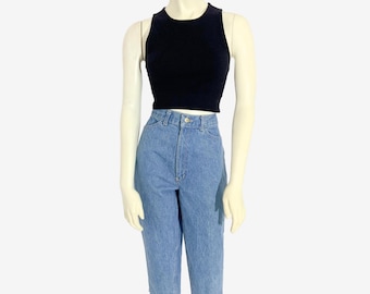 Vintage 1980s Denim Crops / Light Wash Pedal Pushers / size Medium