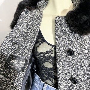 Grey Tweed Fur Collar Waist Tie-Up Jacket with Skirt