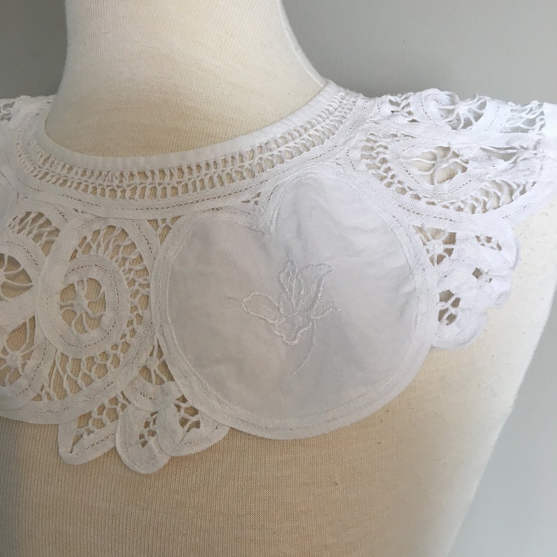 Vintage WHITE LACE COLLAR/One Size/Battenburg Lace image 2