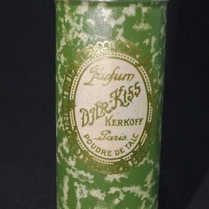 Vintage Powder Tin: Small Size &quot;Parfum / Djer-Kiss / Kerkoff / Paris / Poudre de Talc&quot; Perfumed Talc, Green & Gold