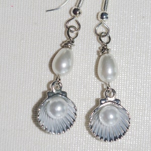 Handmade Earrings: Gumball Prize Silver Scallop Shells with Pearls