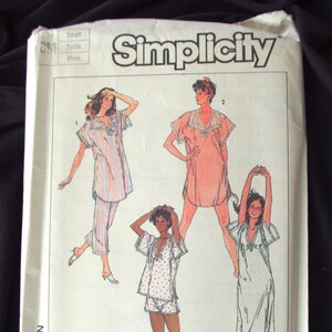 Vintage 1986 Simplicity Pattern: Misses&#39; Nightgown and Pajamas in Two Lengths Sz Sm Unused #7398