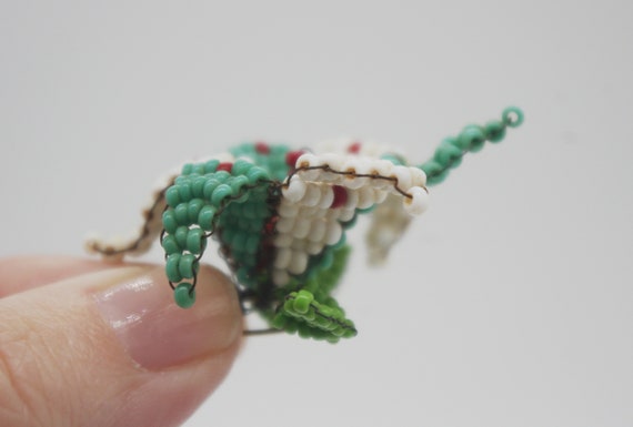Vintage Handmade Seed Bead Flower Pin / Brooch: T… - image 2