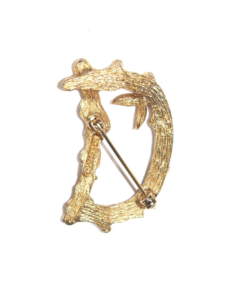 Vintage broche / pin: Sarah Coventry Gold Vine / Leaves Bamboo Twig Initial D afbeelding 3