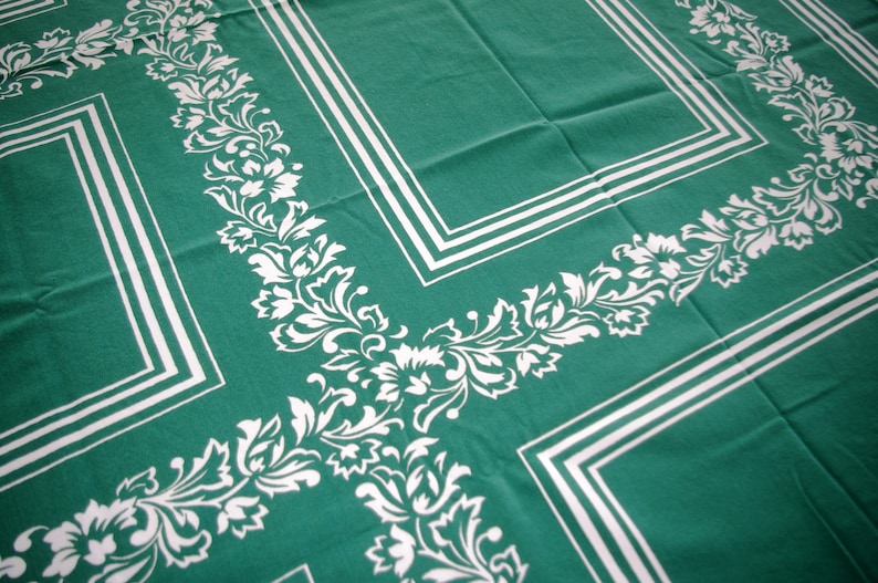 Vintage Large Printed Tablecloth Kelly Green Flower Vines /& Squares 1950s