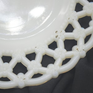 White Milk Glass Lace Edge Plate: Flowers 7 3/8&quot; Early 1900s
