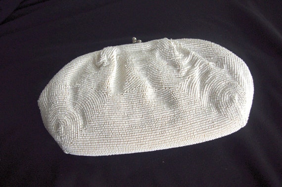 Vintage Evening Bag / Purse: 1960s White Beaded w… - image 2