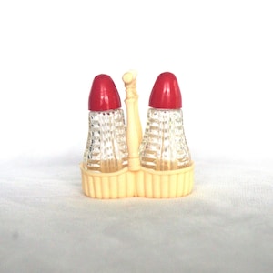 Vintage Salt & Pepper: Tiny Molded Glass w/ Red Hard Plastic Lids / Off-White Carrier, 1950s