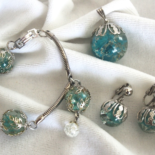 Vintage Demi-Parure Jewelry Set: Aqua & Clear Cracked Marble Bracelet, Pendant, Clip-On Earrings, Germany