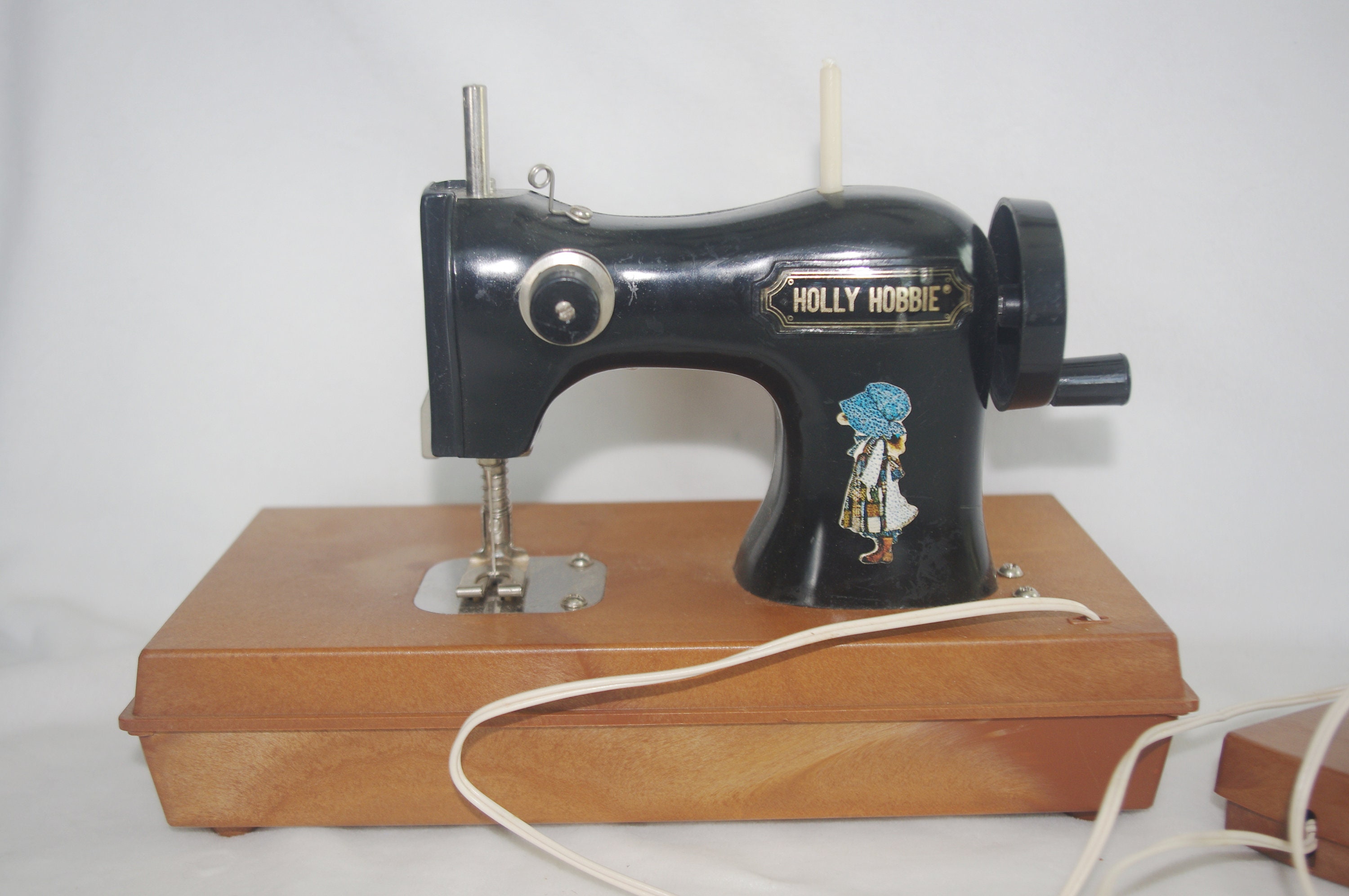 Vintage Toy / Child's / Kid's Sewing Machine: 1970s Holly Hobbie, Durham  Industries 