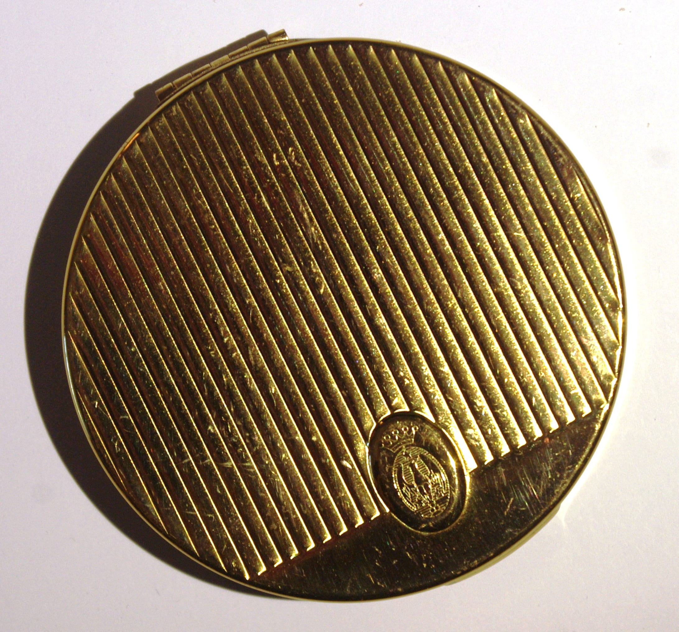 Vintage Powder Compact: 