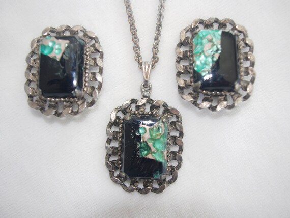 Vintage Necklace / Earring Set: Unusual Molded Bl… - image 1