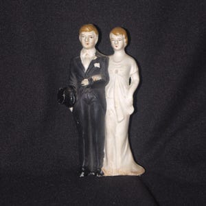 1920s Bisque Wedding Cake Topper: Bride and Groom, Painted, 3&quot;