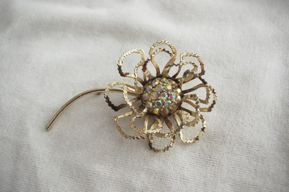 Vintage Brooch / Pin /Earring Set: Gold Filigree … - image 2