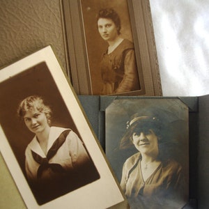 Vintage Photograph Lot: Cabinet Cards / Cartes de Visite, Early 1900s, Young Ladies