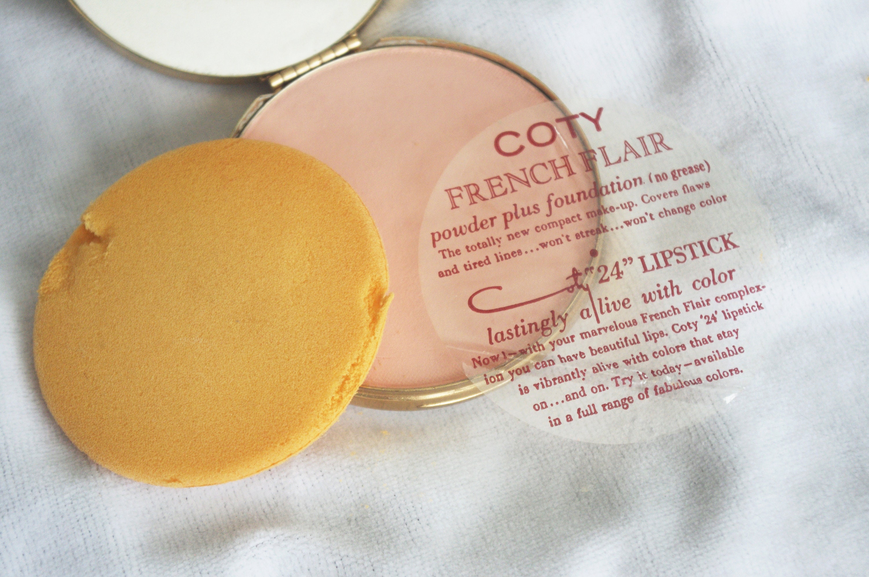 COTY コティ パウダー コンパクト フランス アンティーク COTY コティ パウダー コンパクト フランス アンティークの通販