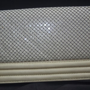 Vintage Whiting & Davis International Cream / Off White Mesh Purse Evening Bag