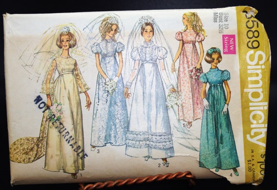 1960s bridesmaid dresses 1960s Wedding History: Brides, Bridesmaids, Mothers