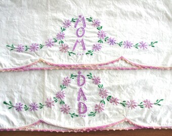 Fundas de almohada vintage / Fundas de almohada / Juego de fundas de almohada: Mamá / Papá, Flores moradas con encaje multicolor, década de 1960 / años 60
