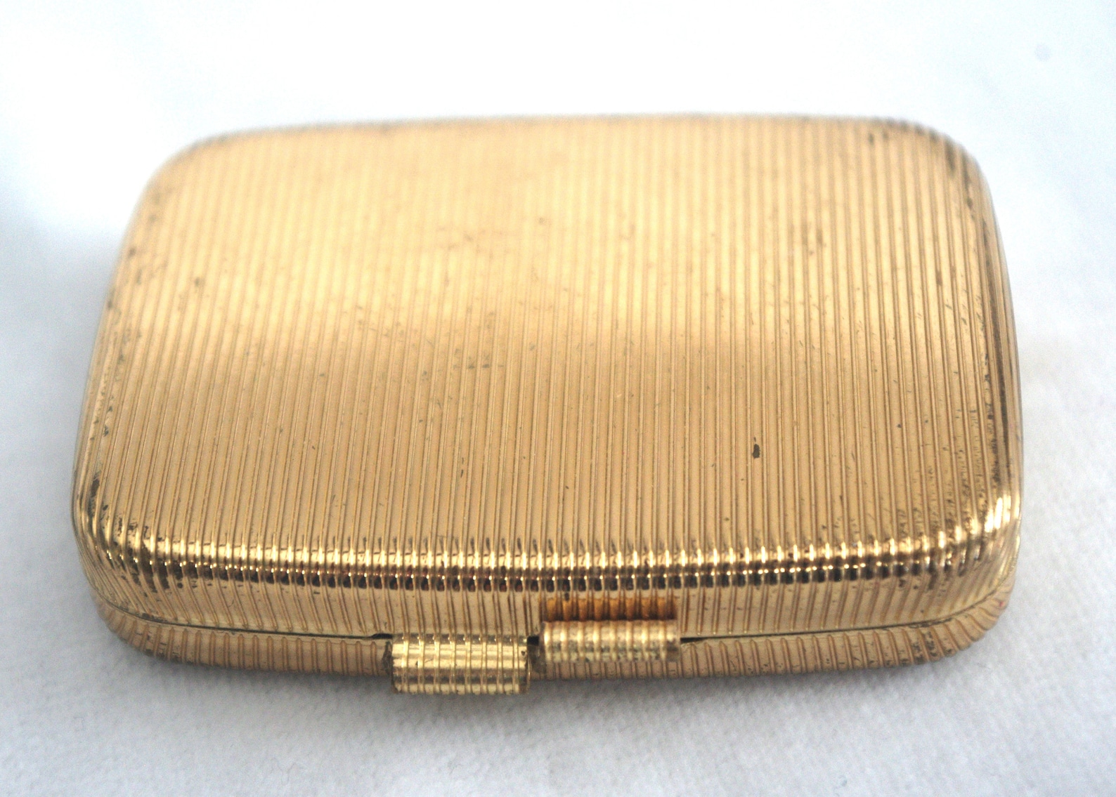 Vintage Powder Compact: 