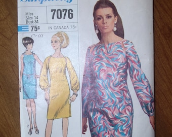Vintage 1967 Simplicity Pattern: Misses One-piece Dress