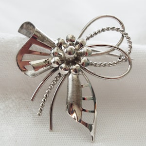 Vintage Sterling Silver Pin / Brooch: Mod Bow & Flower, 1960s