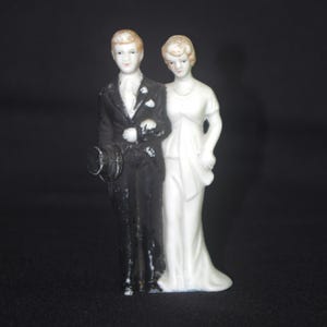 Bisque Wedding Cake Topper: Bride & Groom, Painted, &quot;Japan&quot; 1920s / 20s, 3 3/8&quot;