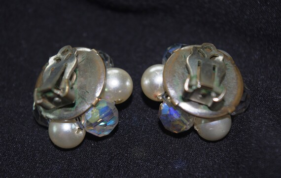 Vintage Clip Earrings: 1950s Aurora Borealis Bead… - image 4