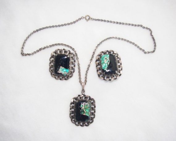 Vintage Necklace / Earring Set: Unusual Molded Bl… - image 2