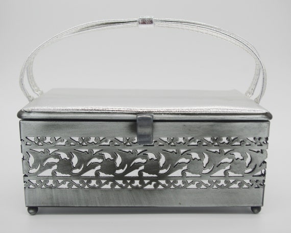 Vintage Handbag / Purse: 1960s Ande Silver Pleathe